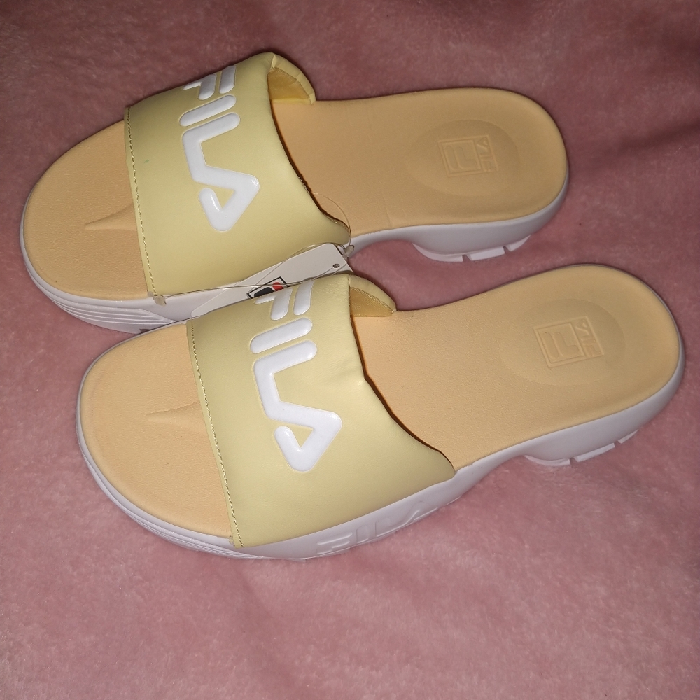 Yellow Fila slides (7)